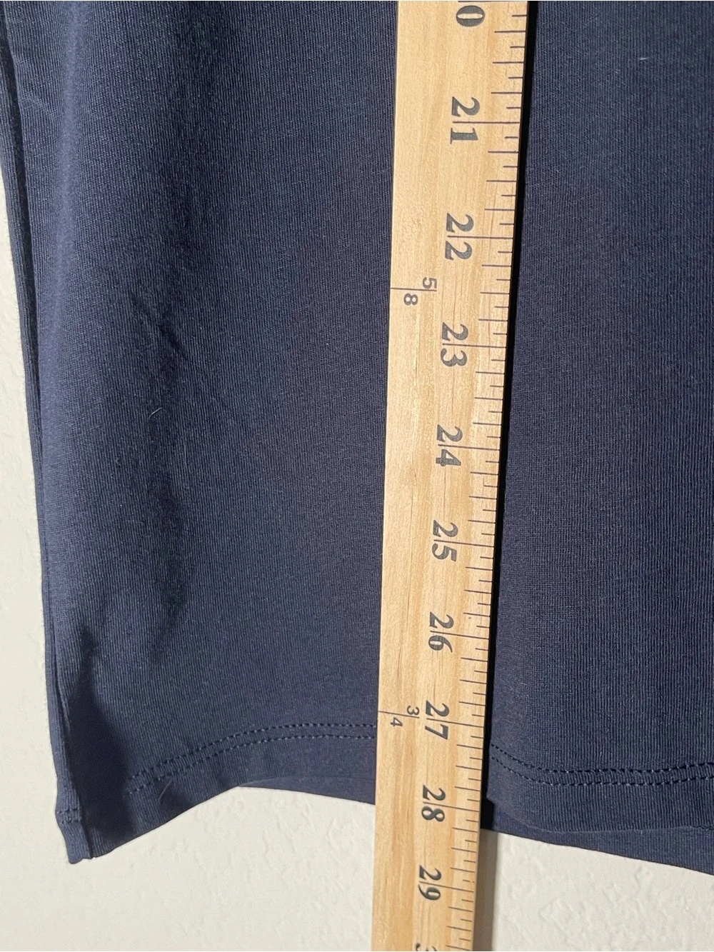 Everlane Men’s The Organic Cotton V-Neck Tee Size Large in Navy Blue - Picture 8 of 11